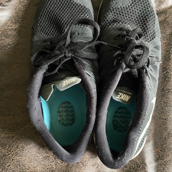 Black Nike Free 5.0 - Picture 5 of 8